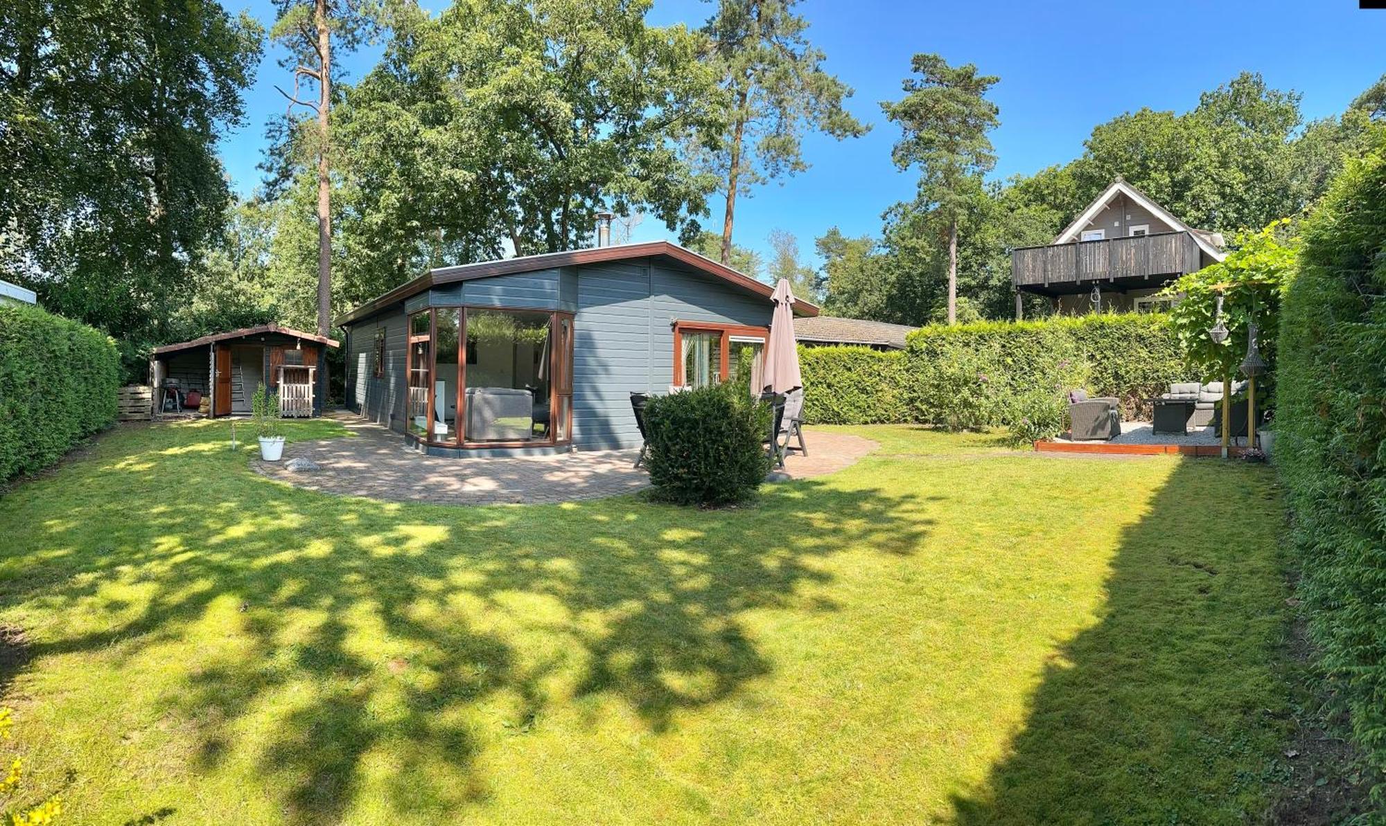 Dubbele Chalet Op Recreatiepark Topparken Op De Veluwe In Beekbergen Met Grote Vrije Tuin En Eigen Parkeerplaats Екстериор снимка